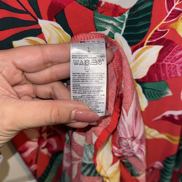 OLD NAVY- V NECK CAMI MAXI DRESS SIZE LARGE - Picture 4 of 9